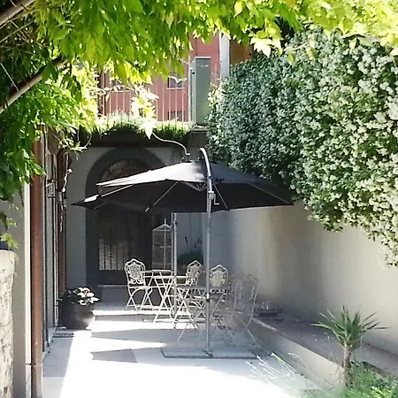 Corte Merighi Charming Bed & Breakfast