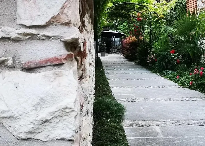Bed and Breakfast Corte Merighi Charming Βερόνα
