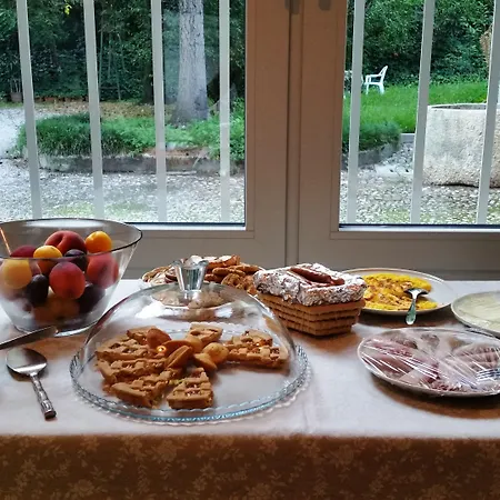 Corte Merighi Charming Bed & Breakfast 4*